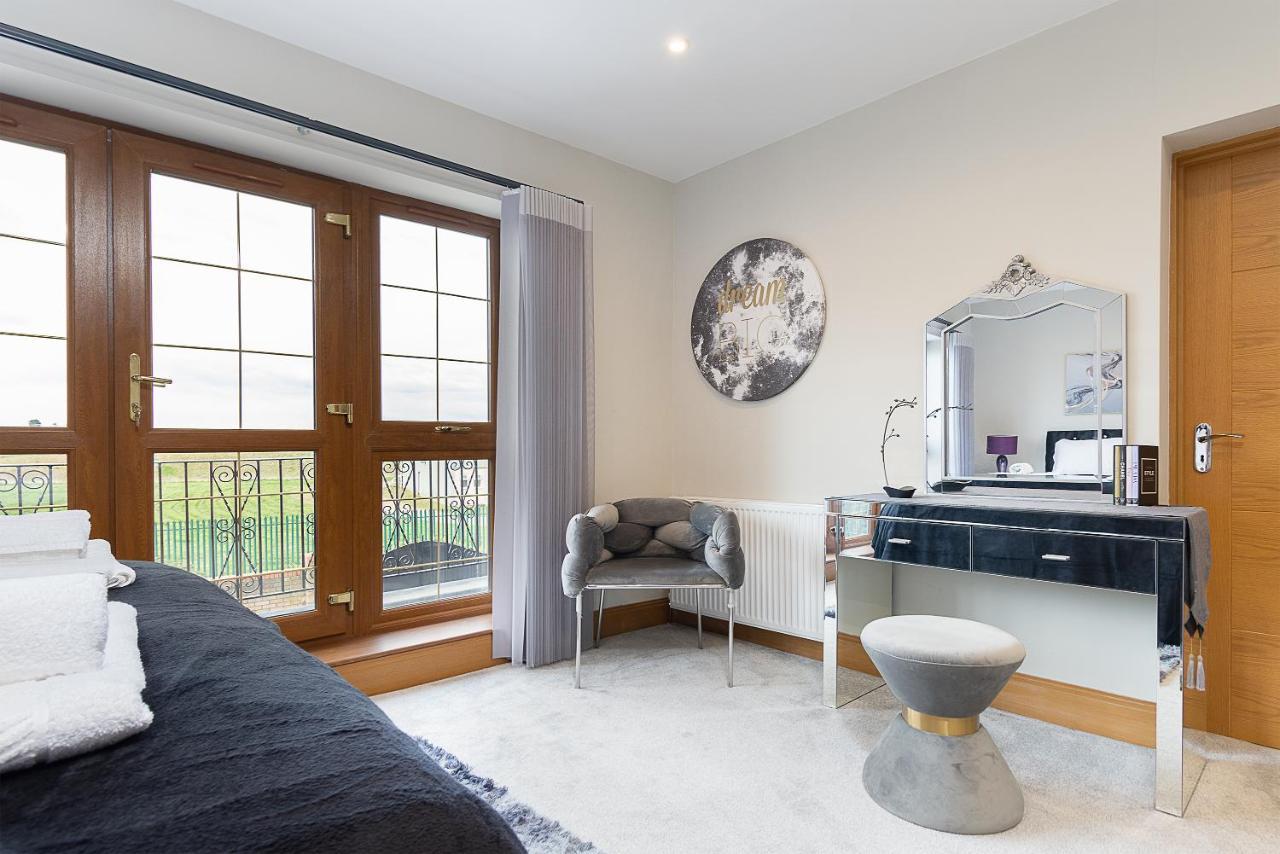 Boutique Green Acre Views 斯劳 外观 照片