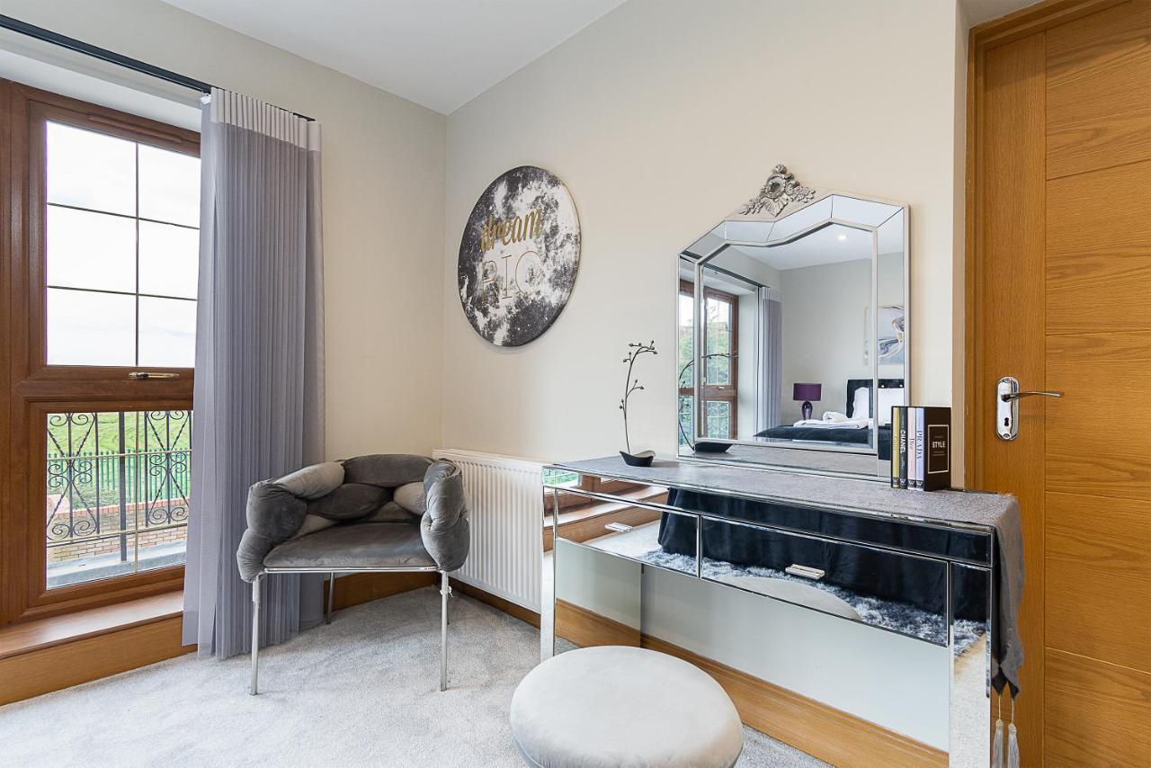 Boutique Green Acre Views 斯劳 外观 照片